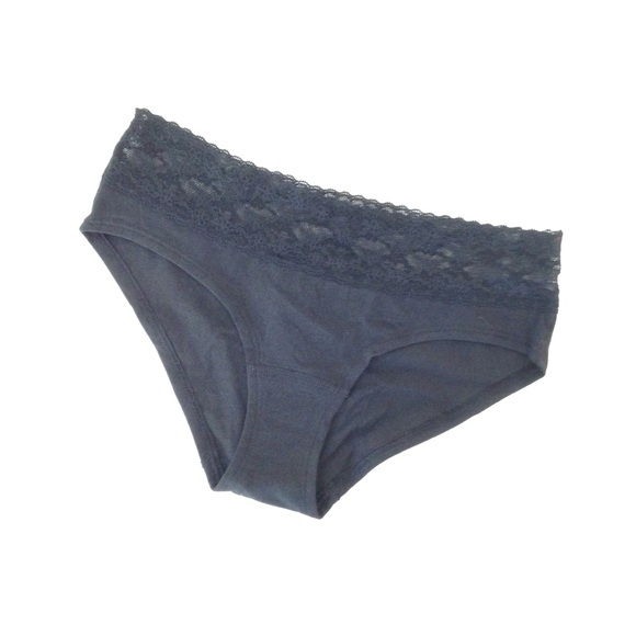 NWT Victoria's Secret lace-waist hiphugger panty - Picture 2 of 3